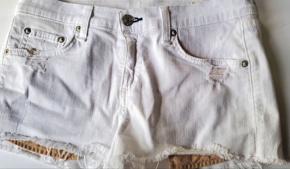Rag & Bone Raw Hemmed/Cut Off  White Shorts sz 26